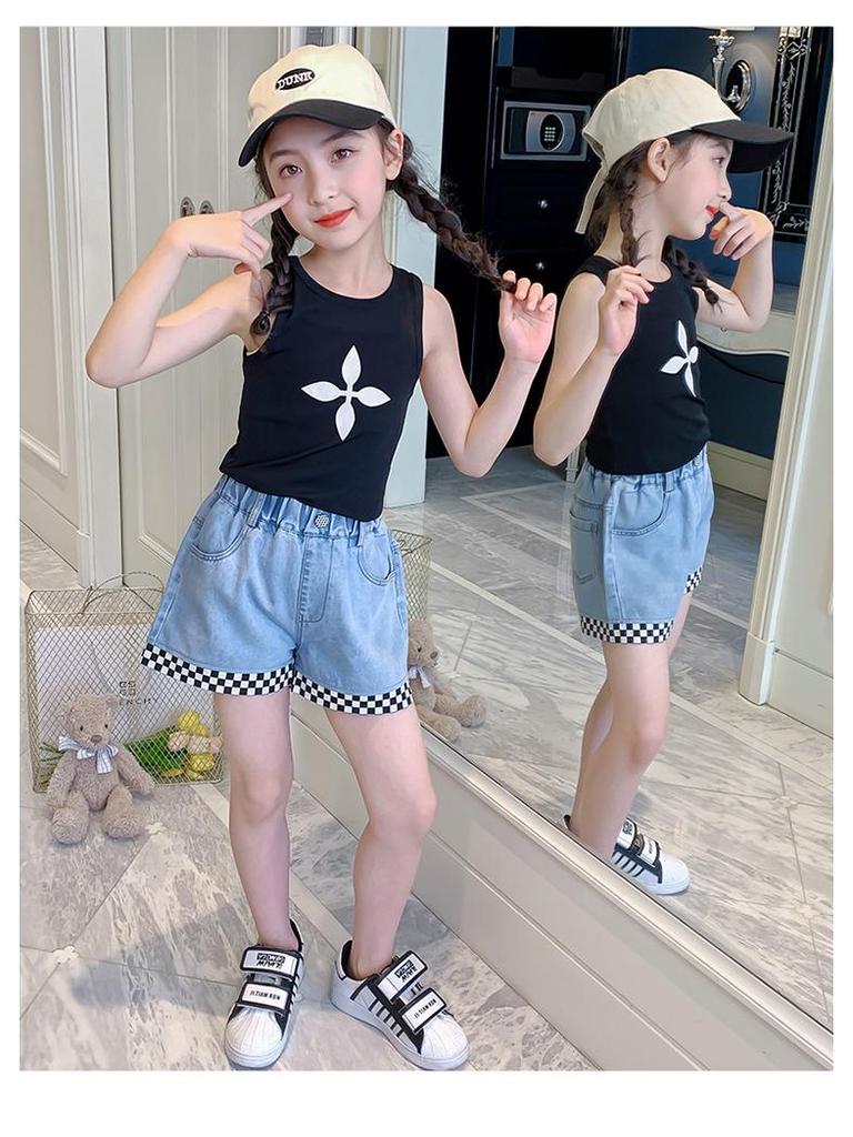 Girls' Summer Checkerboard Denim Shorts - Trendy & Lightweight
