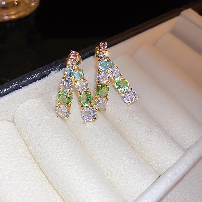 

Европейские и американские серьги-пусеты с геометрическим дизайном в виде цветка из зеленого циркона – Роскошный, универсальный дизайн