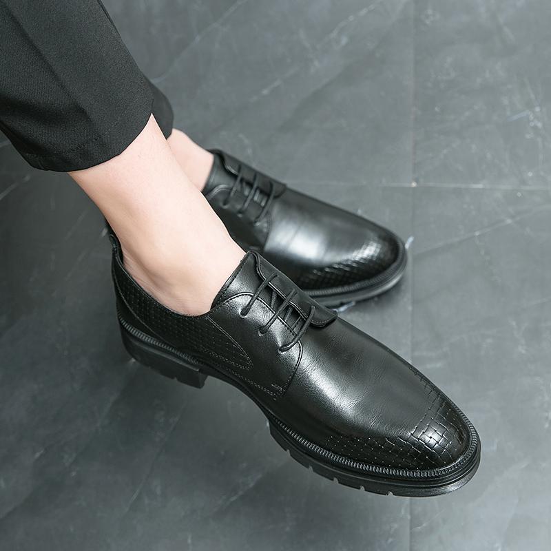 Fashion Business and Casual Men's Leather Shoes Comfortable Retro British Style Fashion Party Dress Office Shoes Groom's Wedding Shoes