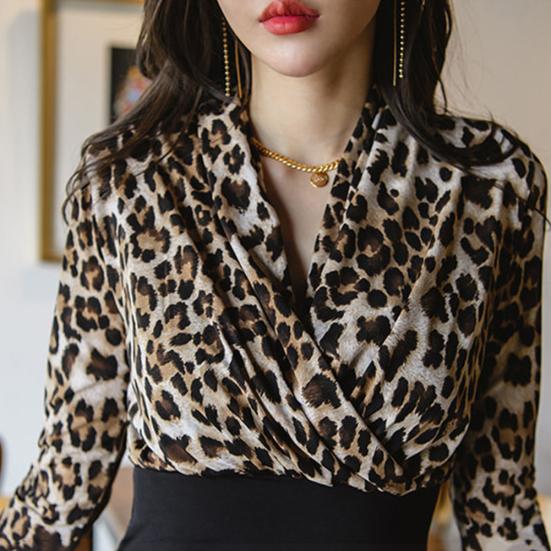Women Sexy Front Crossing V Neck Leopard Print Cocktail Party Bodycon Mini Dress