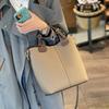 Top Layer Cowhide Large Capacity Mother Bag High End Hand Carrying One Shoulder Crossbody Bag Genuine Leather Bucket Bag