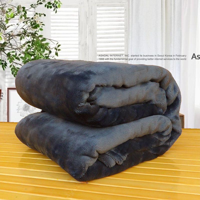 

Luxuriously Thickened Flannel Blanket Ideal For Sofa And Bedroom Use DarkGray,150x230cm