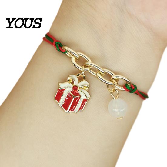 Wrist Accessories Christmas Bracelets, Red Green String Bracelet, Adjustable Charm Bracelet Luminous Wristbands with Glow in The Dark Bead for
