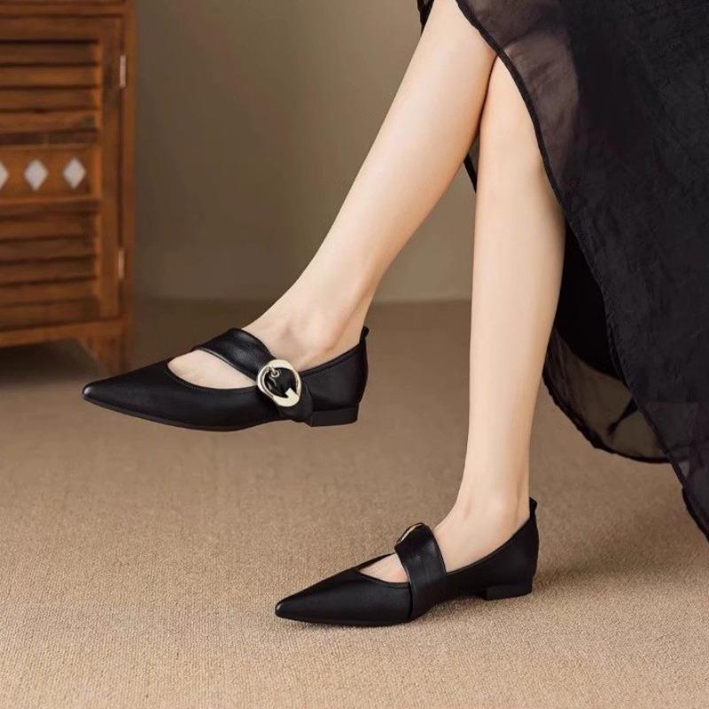 Fashion Women's Spring New Simple Solid Color Low-top Shoes 2025 Outdoor Walking Comfortable Shallow Slip-On Womens Flat Shoes Plus Size