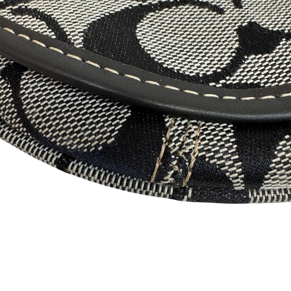COACH 6842 Crossbody, one belt Signature canvas Shoulder Bag black canvas Used