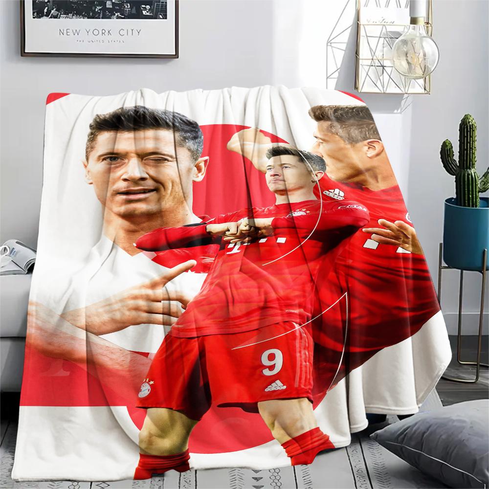 Robert Lewandowski pattern Flannel Blanket, High quality Comfortable for All Seasons, Home Decor, Warmth and Comfort, Perfect for Gifts.