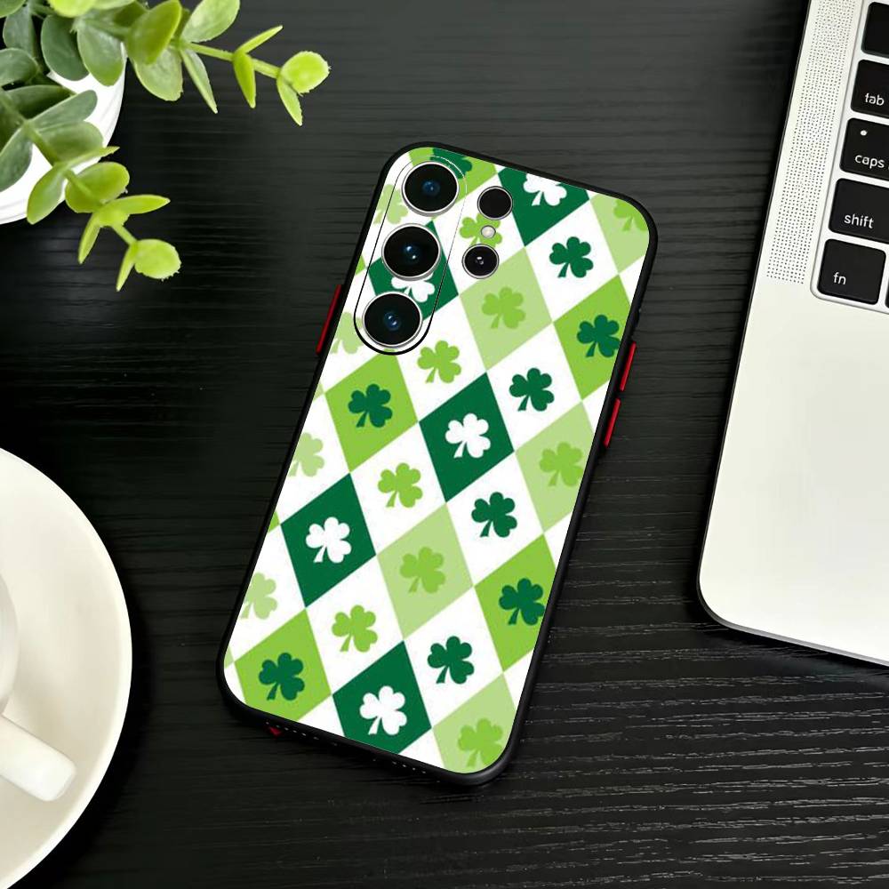 2026-Four-leaf Clover Phone Case For Samsung S26,S25,S24,S23,S22,S21,S20,Plus,Fe,Lite,Others Black Cover