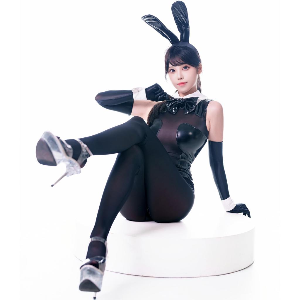 LOST-G Race Queen Bunny Girl Uniform Leotard with Stockings, Tight Fit, Cosplay Costume for Women, Cute, PU Leather (Black, M)