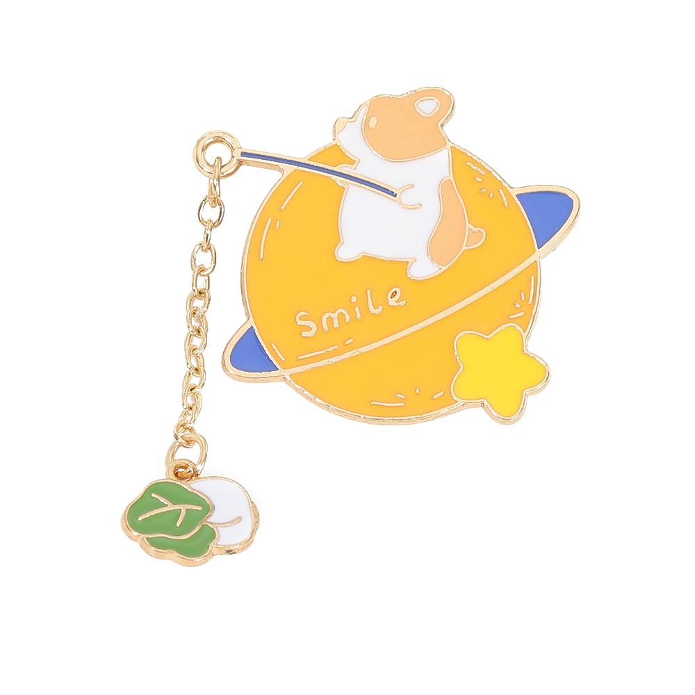 Creative Animal Fishing Food Chain Pins Cute Pretty Cat Rabbit Fox Polar Bear Hedgehog Enamel Brooches For Women Jewelry