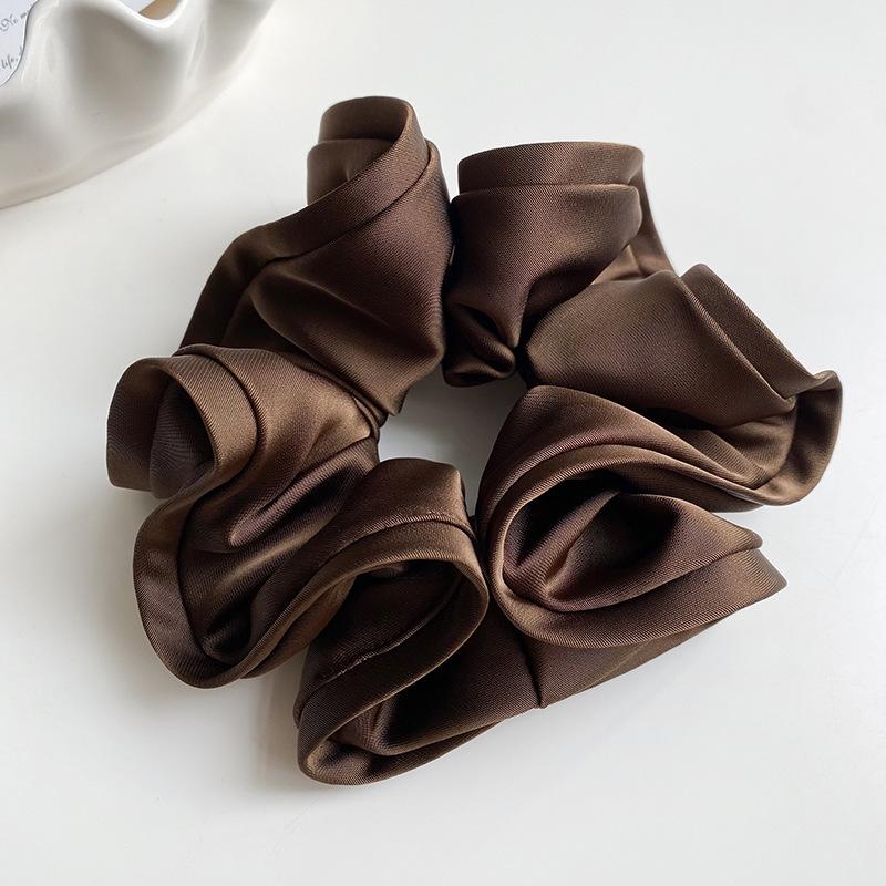 "High-End French-Style Satin Hairband: Fashionable Wood Ear & Flower Bud Design"