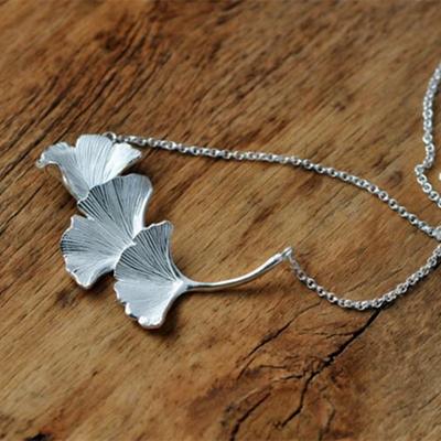 Neue Mode Frische Natur 925 Sterling Silber Schmuck Halsketten Ginkgo Blätter Handgemachte Kreative Weibliche Anhänger Halsketten Xl071