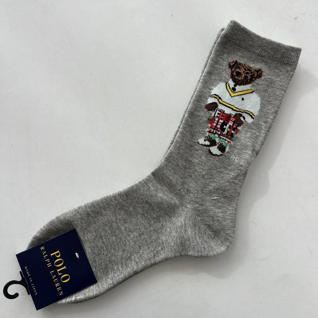 Trendy Mid-Calf Women's Cotton Socks - Four Seasons Style with Cartoon Little Bear Design
