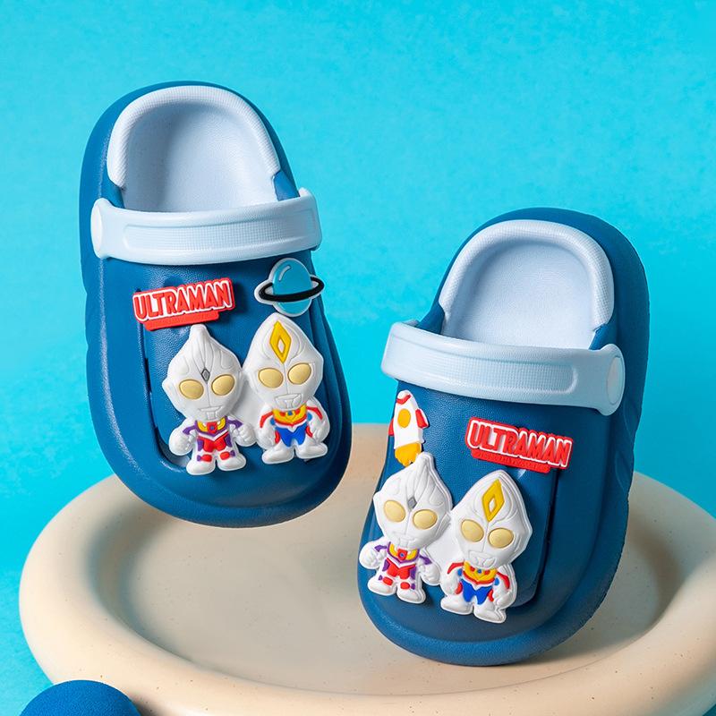 

Детские тапочки с отверстиями для обуви, летние, для мальчиков, для дома и улицы, нескользящие, для мальчиков среднего и старшего возраста, детские классные тапочки 130Mm foot length 12.5 about 16/17 yards