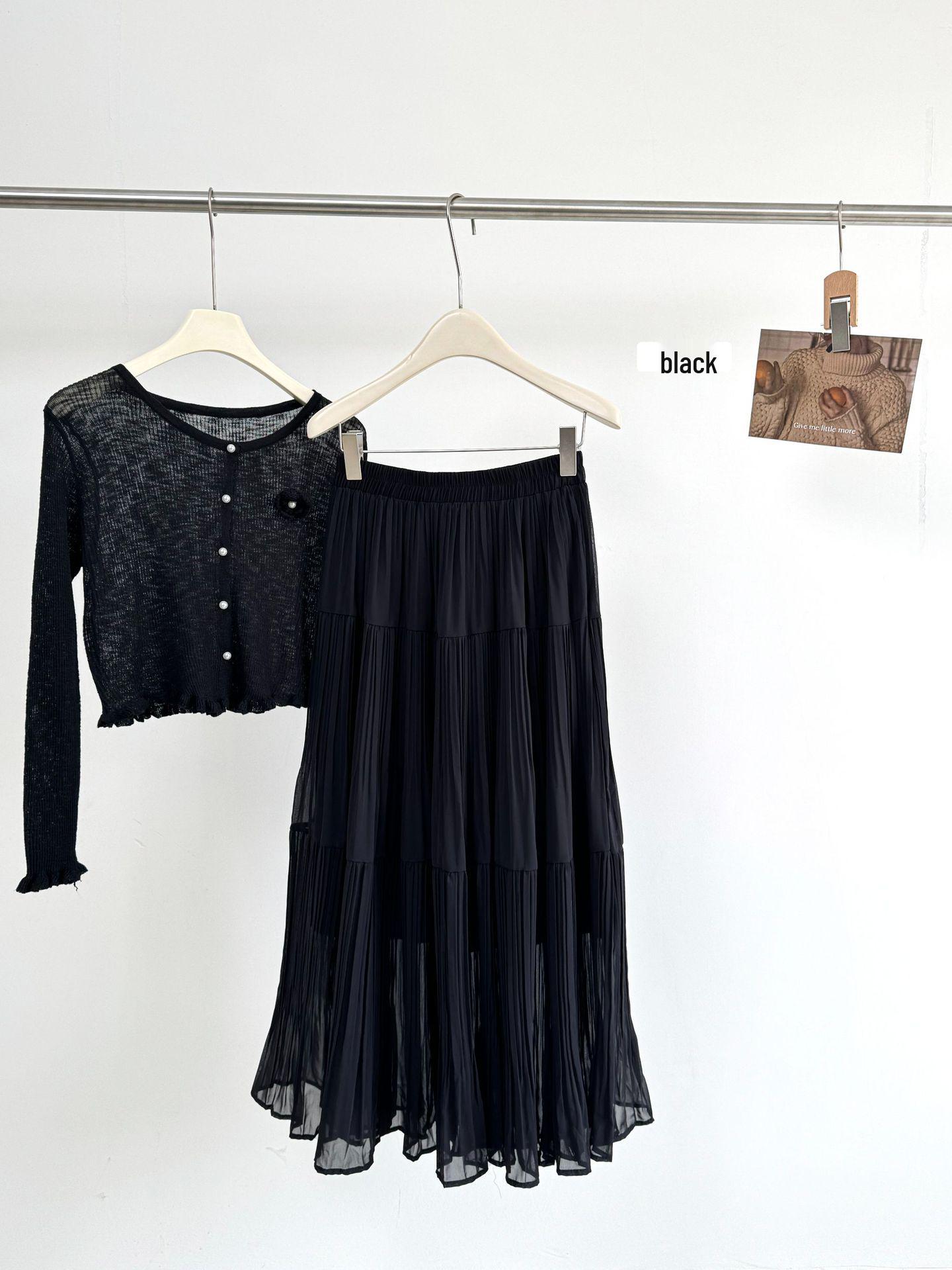 

Pleated Chiffon Skirt: Ice Cream Color, Gentle Slimming, Mid-length for Spring/Summer One Size чёрный