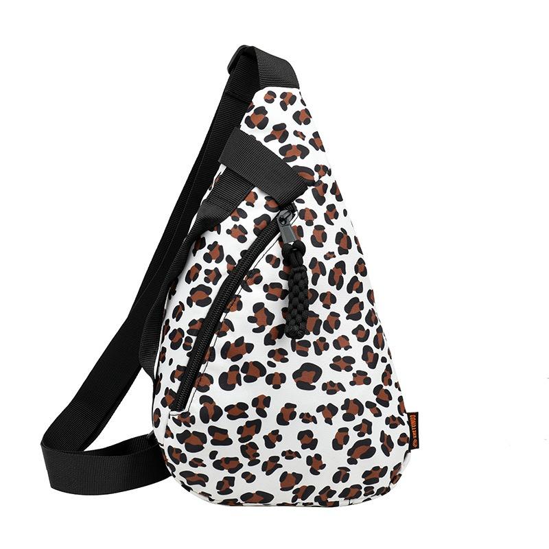 Trendy Leopard Print Large-capacity Breast Bag Niche Versatile Shoulder Bag High-end Casual Commuter Messenger Bag