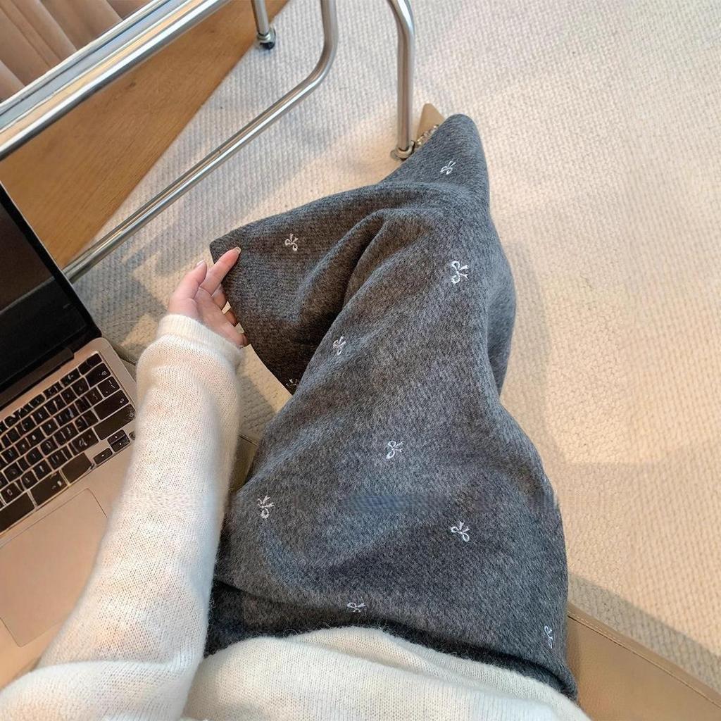 Woolen Bow A-line Skirt - Gentle Temperament Style for Spring, Autumn, and Winter 2025