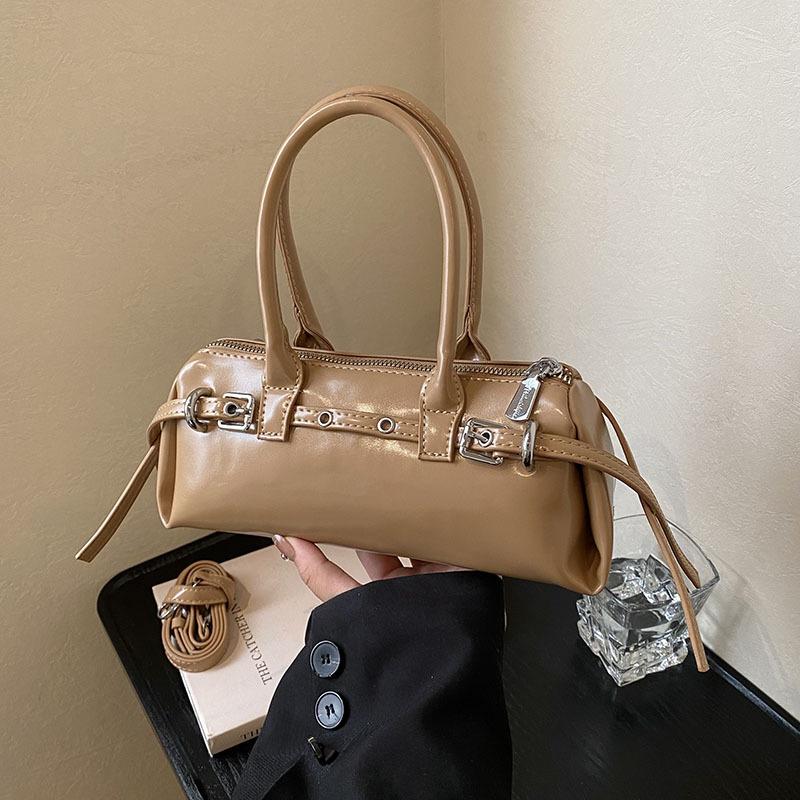 Premium commuter small bag women's new spring and summer versatile messenger bag portable pillow bag baguette bag