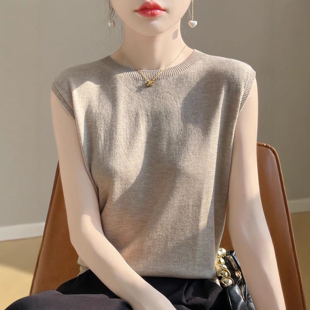 

Women s Slim Knit Sleeveless Top - Spring/Summer Fashion Essentials XL (125-135 lbs)