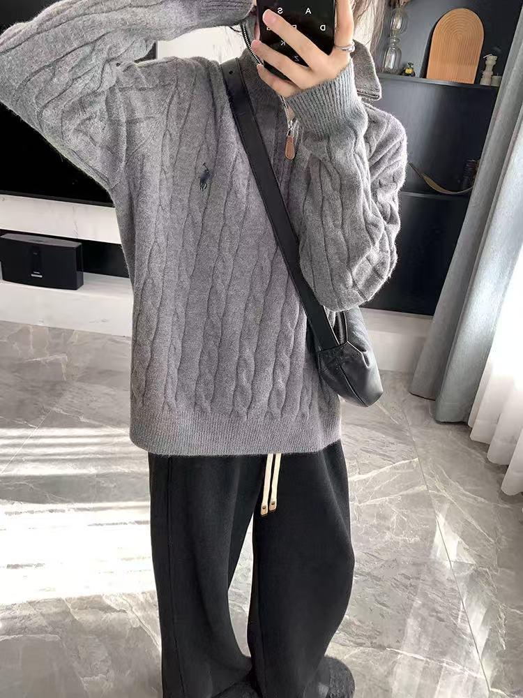 Pullover im koreanischen Stil mit Pony-Stickerei und halbhohem Kragen - Herbst/Winter 2025 Kollektion