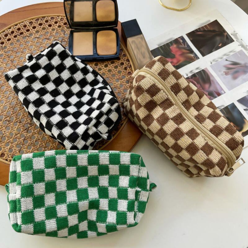 Knit Check Pouch B Cosmetic Mini Sanitary Napkin Square Zipper Cotton