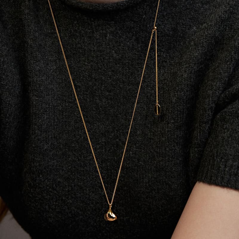 Hei Kisses Pendant Long Necklace