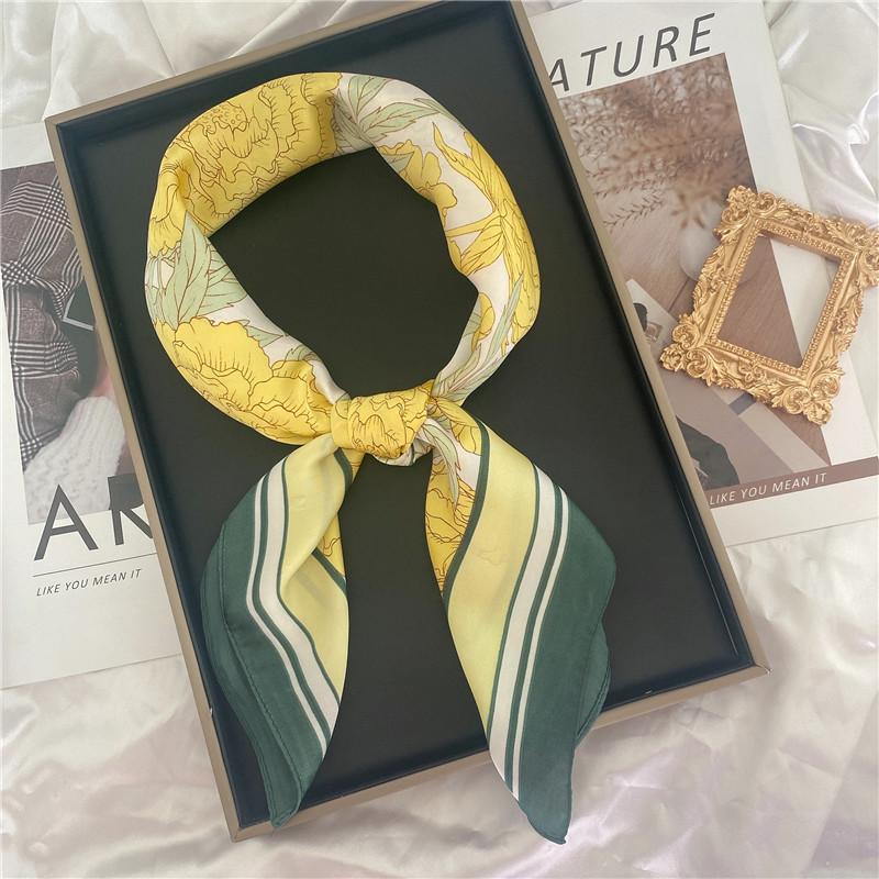 Luxury Desig Cashew Print Square Scarf Women’s Summer Breathable Silk Bandanna Luxury Female Neckerchief Fashion Hijab Gift 70cm