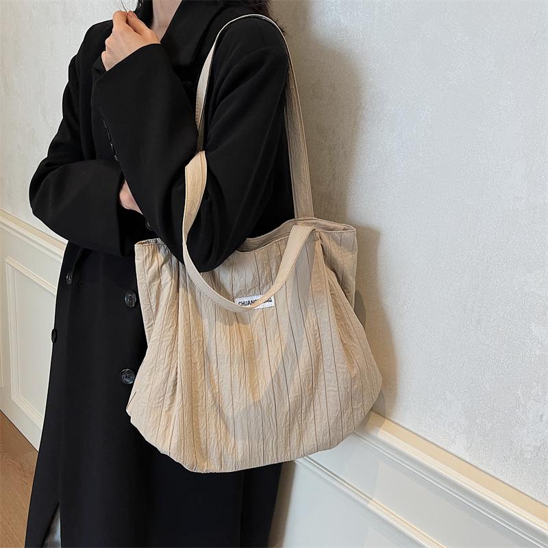 Shoulder Bag Women's Large Capacity Pleated Solid Color Tote Bag