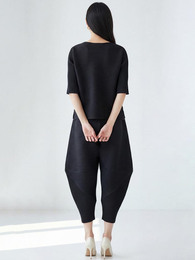 Miyake Women's High-End Flattering T-shirt & Irregular Harem Pants Two-Piece Set