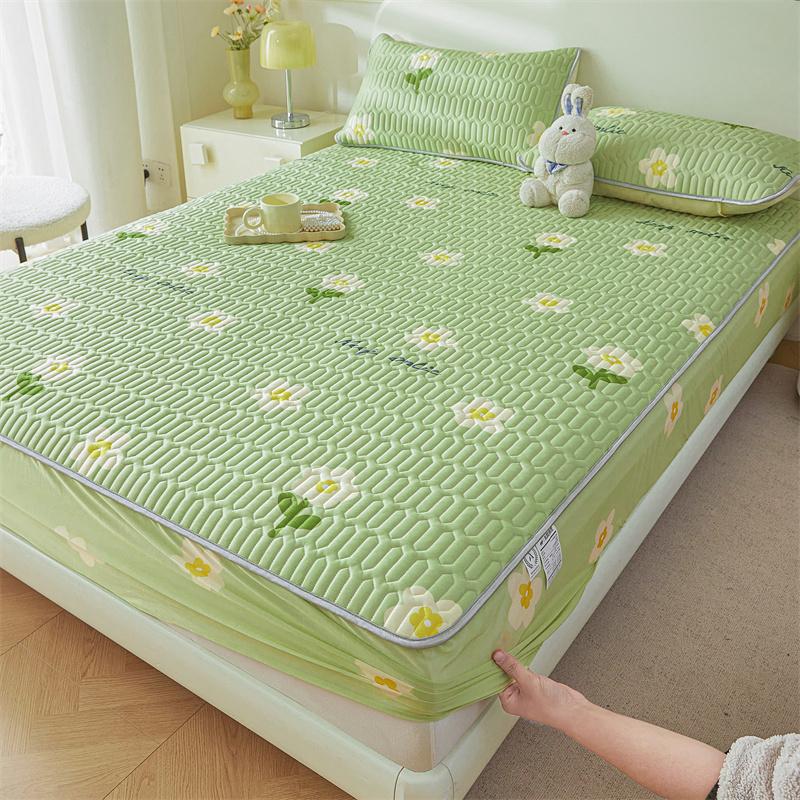 Summer Mattress Cover Cool Feeling Bedspread Thicken Fitted Sheet with Elastic Band Home Bed Cover cubre colchón (No Pillowcase)