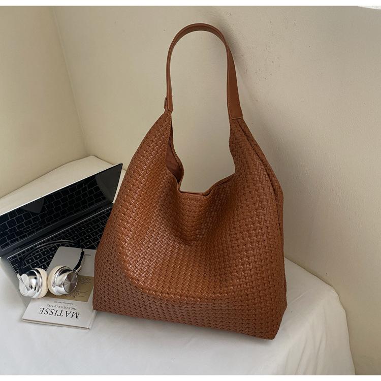 Retro Simple Large-capacity Bag Women's 2025 New Fashion Woven Pattern Shoulder Bag Commuting Lazy Wind Tote Bag
