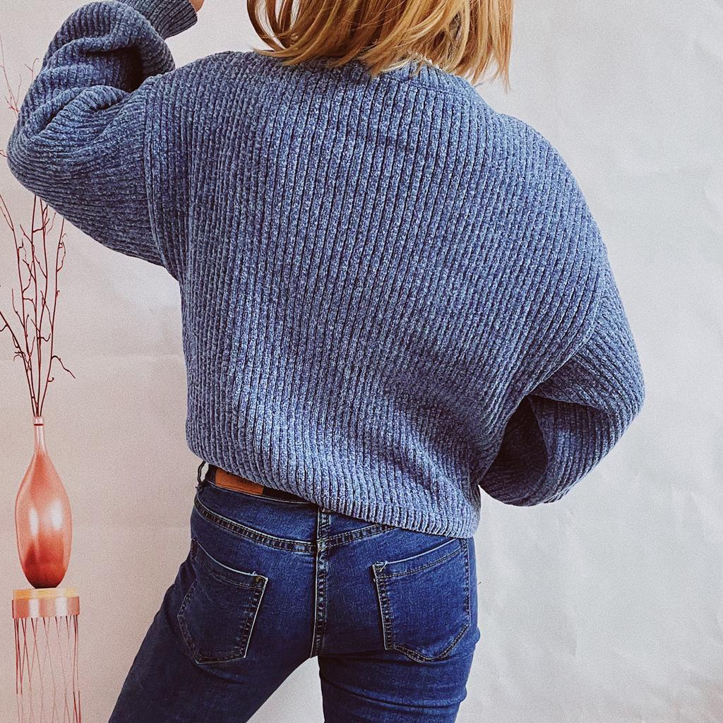 Autumn and Winter New Women's Solid Color Casual Shirt Round Neck Lantern Sleeve Short Knit Pullover Sweater Woman