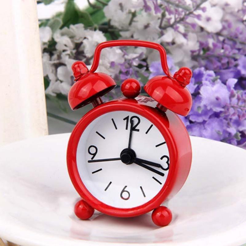 Portable Mini Alarm Clock Retro Double Bell Desk Table Clock Durable Quartz Clock Home Decoration Table Watch Desk Clock