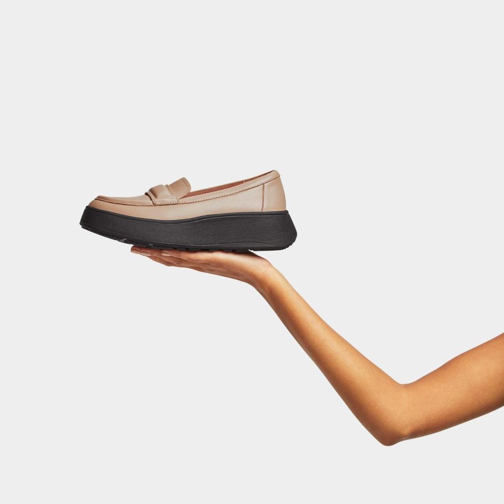 Loafers LEATHER FLATFORM LOAFERS Latte Cm [Fit Flop] F-MODE PADDED-DETAIL Women's Beige/Black 22.0