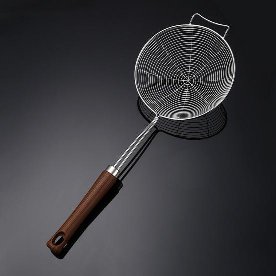 Skimmer Spoon Pasta Strainer with Long Handle Stainless Steel Wire Mesh Colander for Frying And Boiling Heat-Resistant Kitchen Tool for Draining And