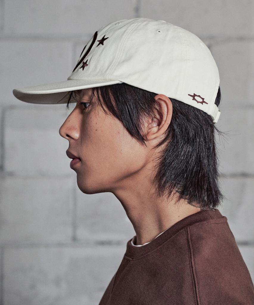 Lujeoseukeulleob Washed Star Logo Cap Cream