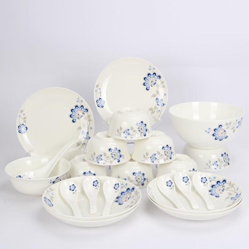 Chinese Style Bone China Dinnerware Set with Peacock Design
