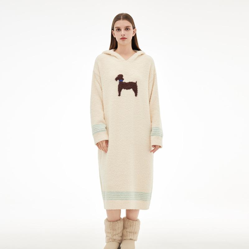 Lazy wind half-edge velvet nightgown women's autumn and winter Korea loose and thin long nightgown over knee cover soft pajamas