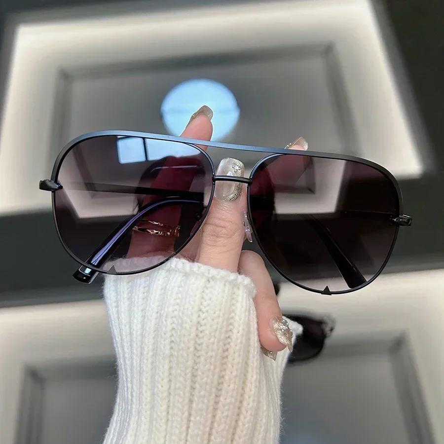 

Вінтажні Класичні Квадратні Сонцезахисні Окуляри Для Жінок Чоловіків Ретро Стильні Мінімалістичні Модні Жіночі Чоловічі Other