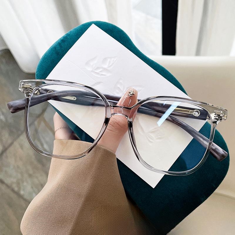 

Усовершенствованная плоская линза TR90 с квадратной оправой — простая и тонкая, с оправой для близорукости.