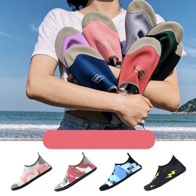 Scarpe da spiaggia colorate da uomo e da donna Suole morbide ispessite Scarpe da nuoto antiscivolo Traspiranti e ad asciugatura rapida Scarpe da fitness