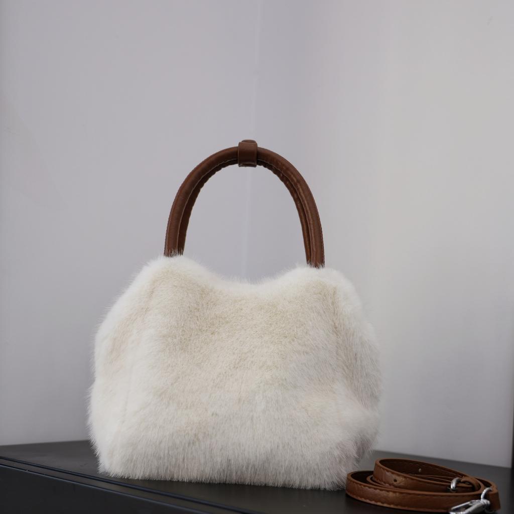 Soft Plush Women's Handle Shoulder Bags Simple Classic Faux Fur Female Purse Crossbody Bag Fall Winter Luxury Furry Handbags