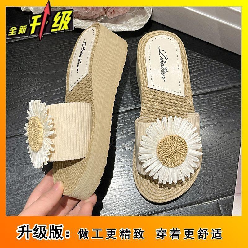 

2025 summer new thick-soled cool slippers women s outflow fashion versatile home soft-soled slippers 40
