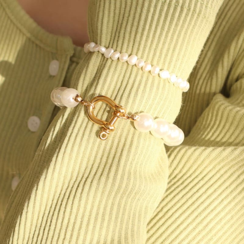 VINTAGEPINK Bubble Pearl D-Ring 925 Silver Pearl Bracelet