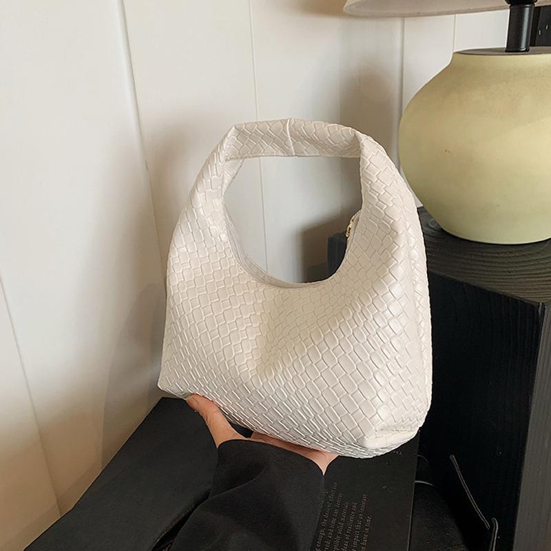 

Women Soft Shoulder Bag Fashion Woven Hobo Bag Large Capacity Leather Tote Handbag Braided Satchel Bag Commuting Bag