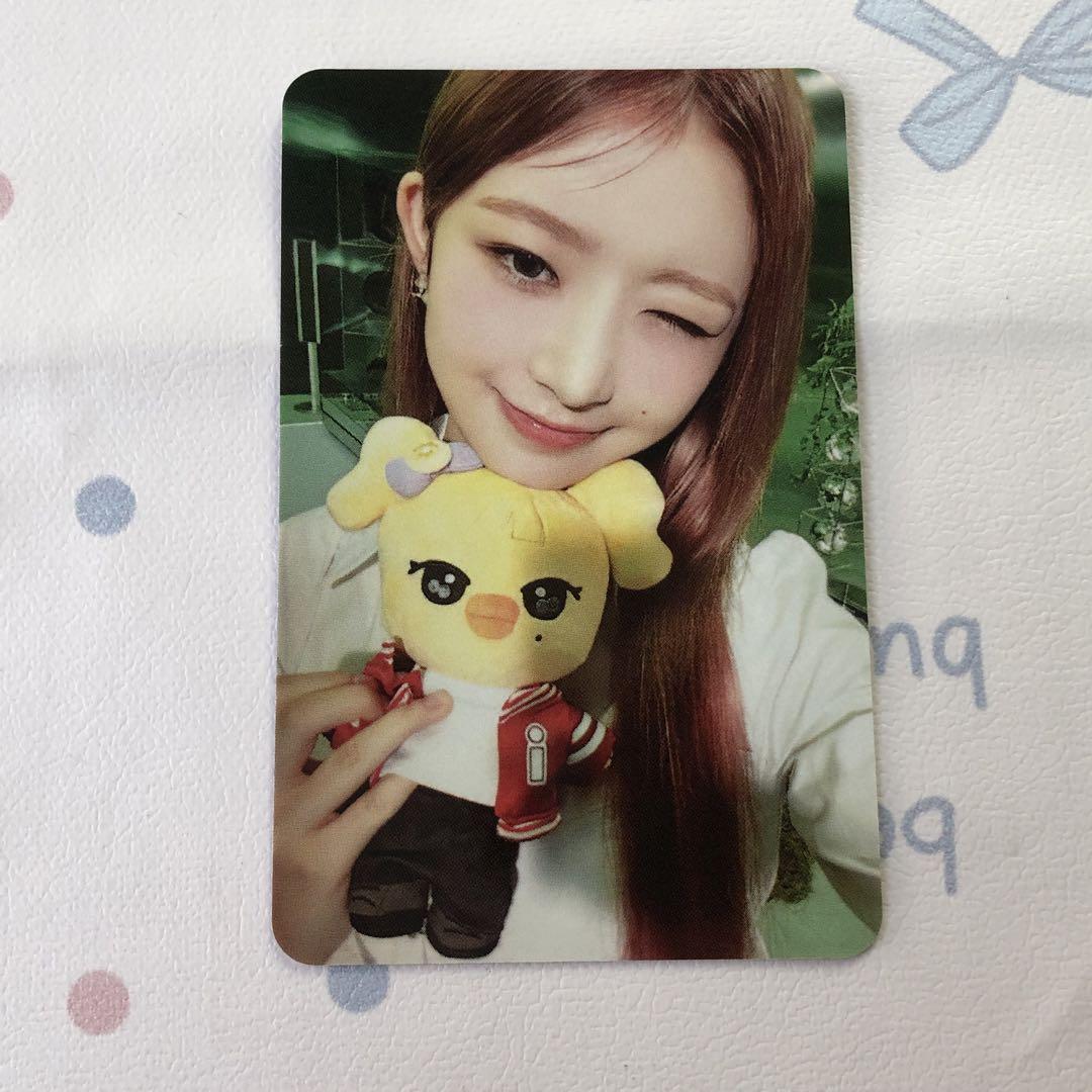 

[Б/У] IVE 2-й период 2-й день Эксклюзивный тур для FC Лэй Сеул Кон Фотокарточка