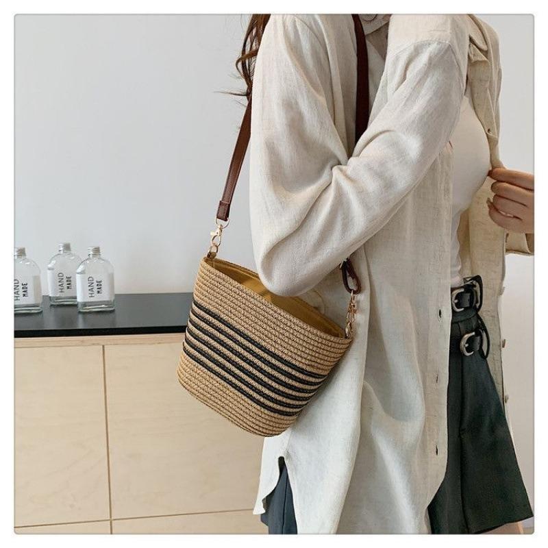 Niche Straw Woven Bag Women's Woven Holiday Messenger Bag Fashion Versatile Bucket Beach Shoulder Tote Zipper Ins