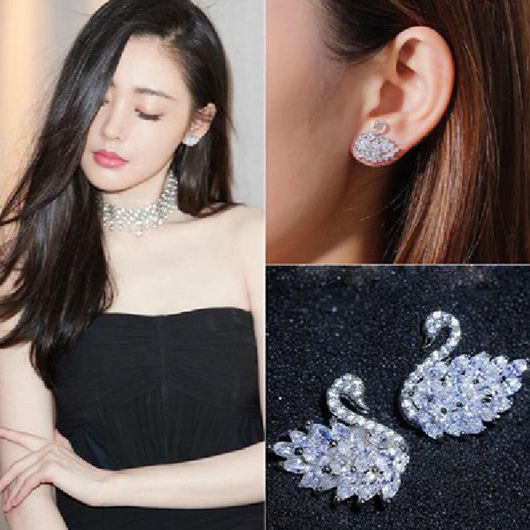 Korean Style Black & White Swan Zirconia Stud Earrings with S925 Silver Needle - Versatile & Elegant.