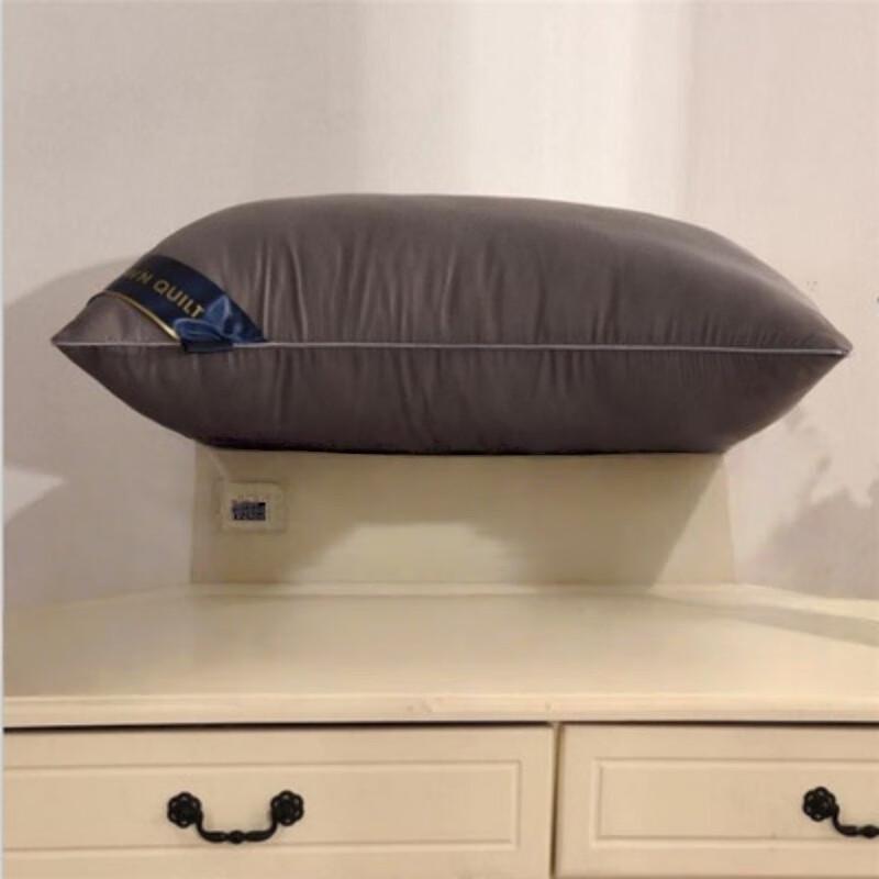 OLOMM Versatile Support Pillow