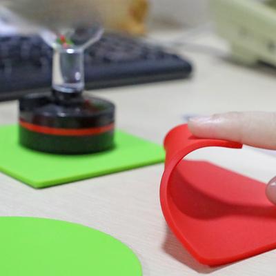 Masa dekorasyonu ve aksesuarları – Servis için bardak altlıkları ve bloknotlar