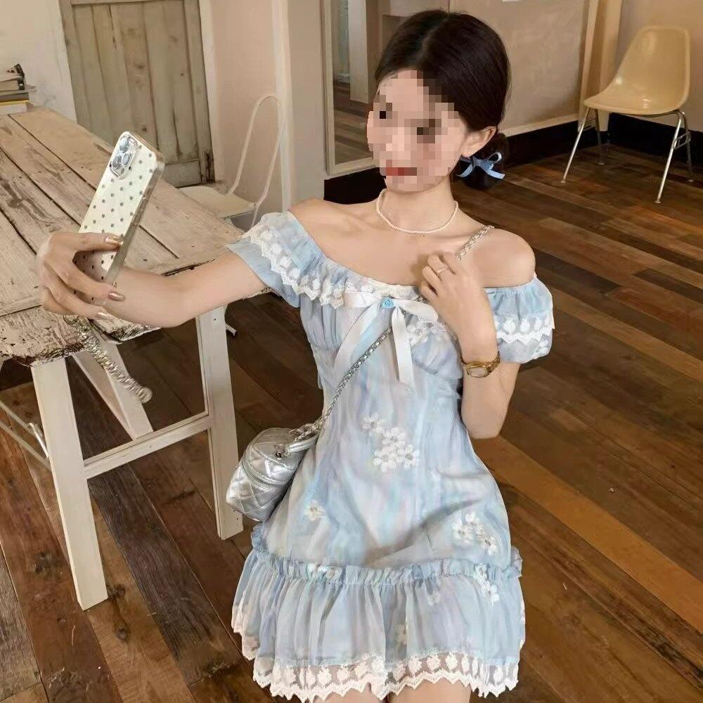 Summer new sweet and cute girlish blue small flying sleeves floral dress women's small waist princess dress